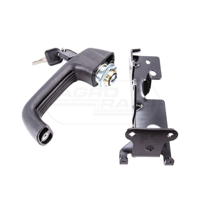 Zamek drzwi lewy John Deere AL115310