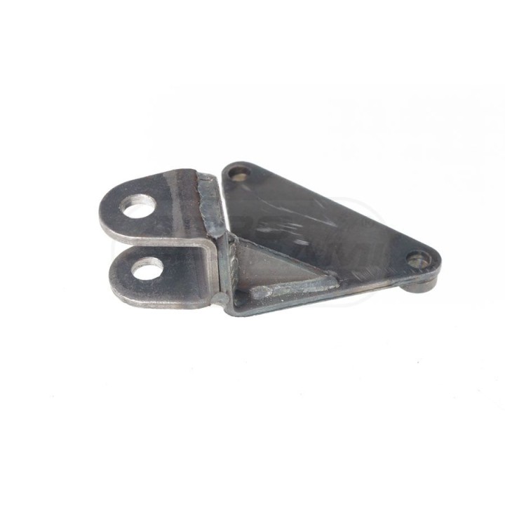 Wspornik alternatora UR000034