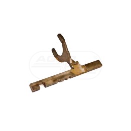 Widełki przełączania III biegu 501702096