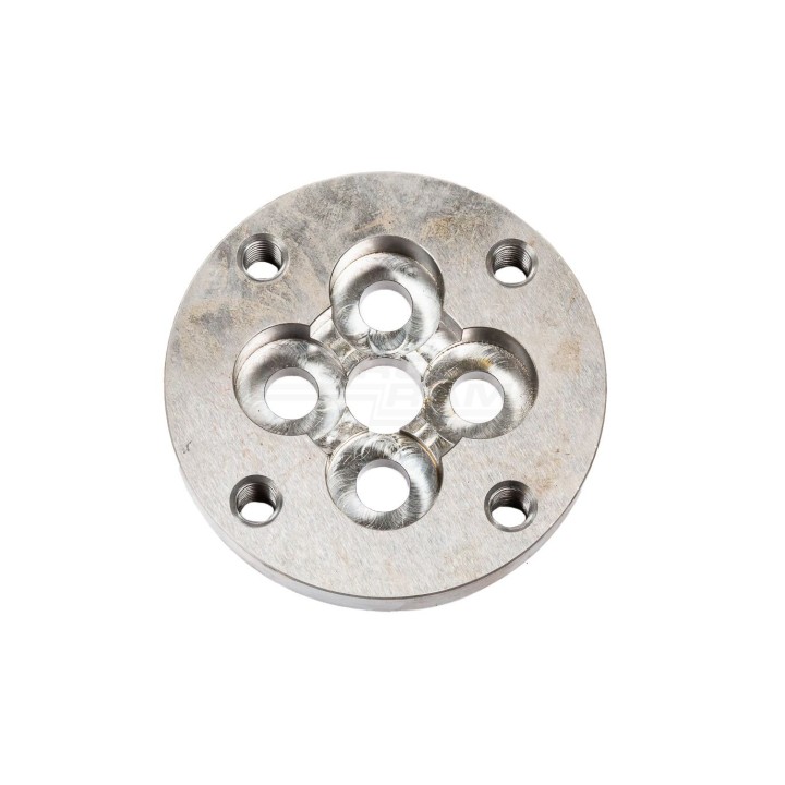 Adapter pompy hydraulicznej 87429360, 121124A1, 121124A2 Case IH